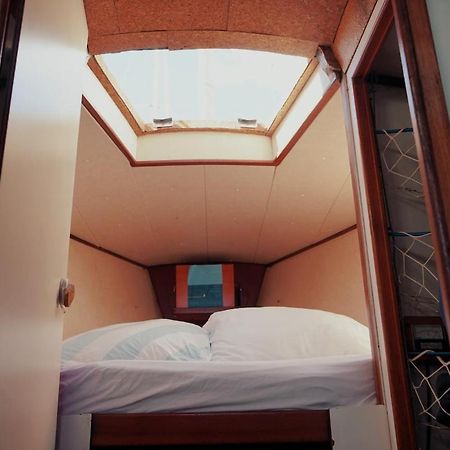 מלון Cozy Lisbon Marina Sleepaboard - Sail Away מראה חיצוני תמונה