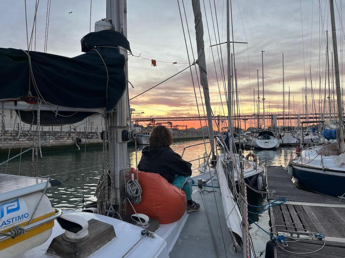 מלון Cozy Lisbon Marina Sleepaboard - Sail Away מראה חיצוני תמונה